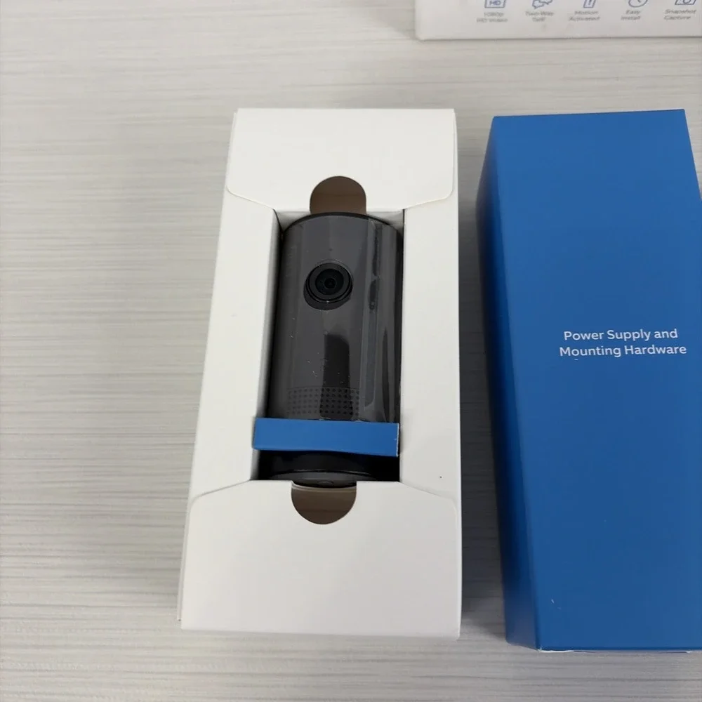 Ring Indoor Cam Black Plug-In Camera New Open Box